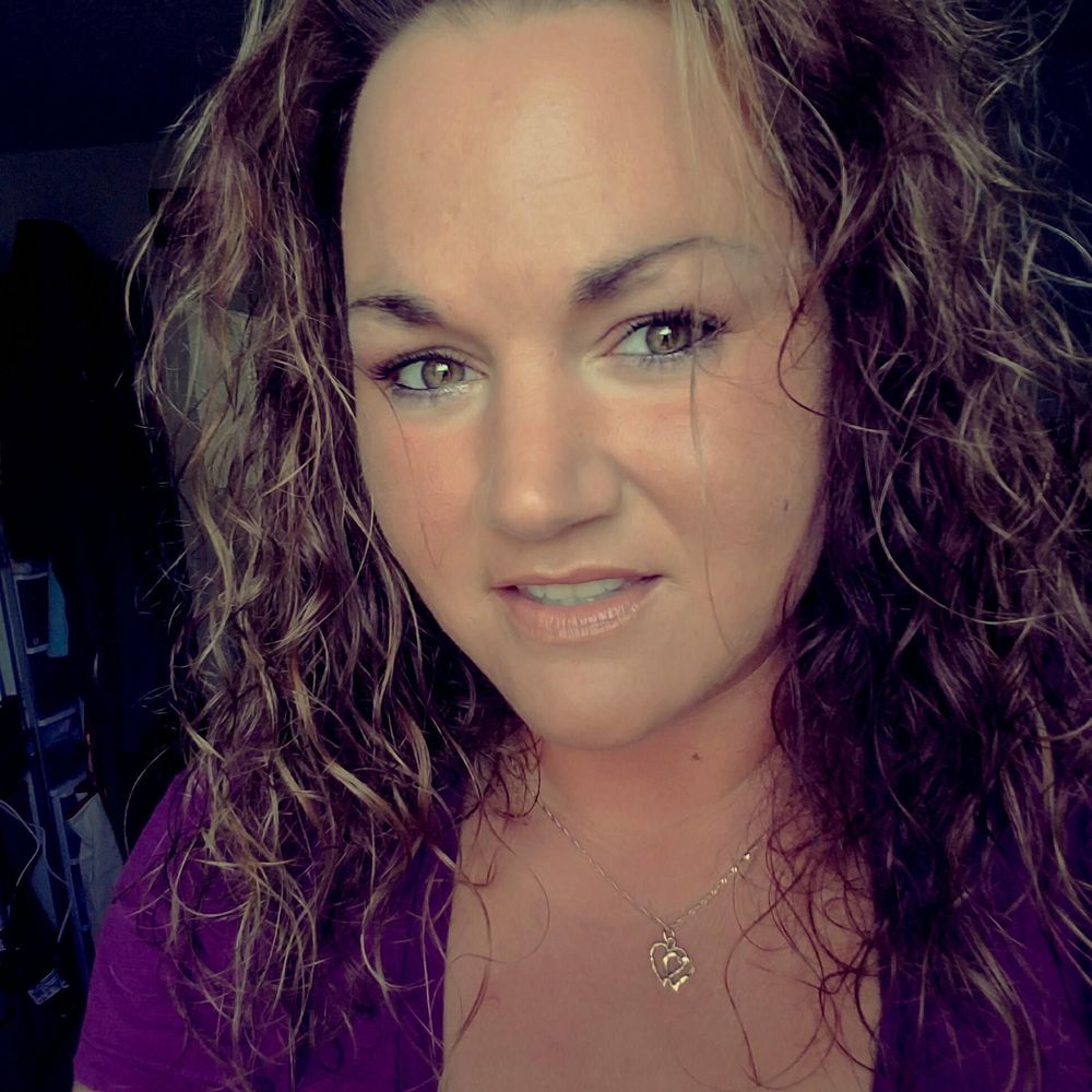 Meet your Posher, Carissa